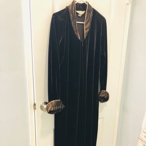 Long Brown Velvet Robe Diamond Tea